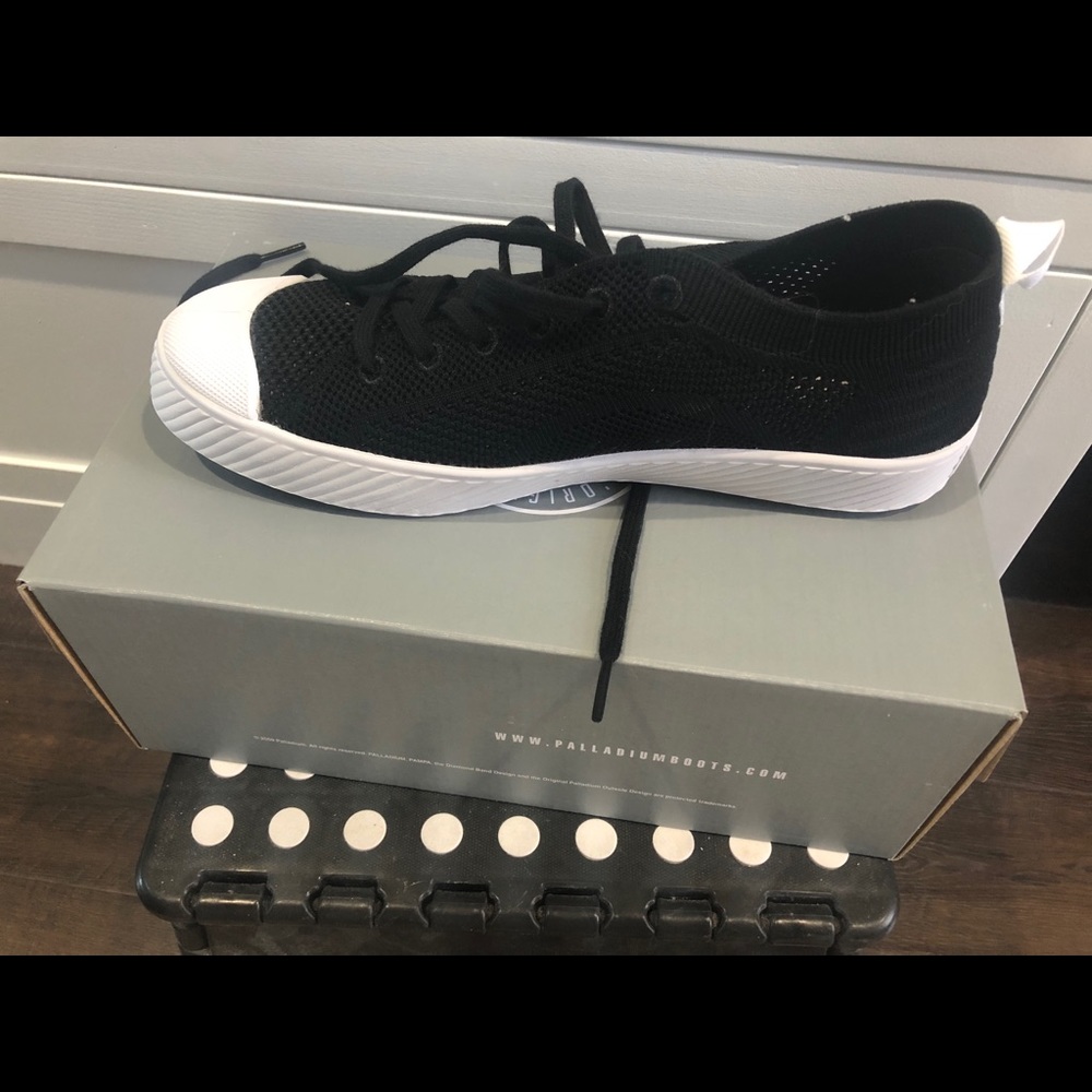 Palladium sneakers 9